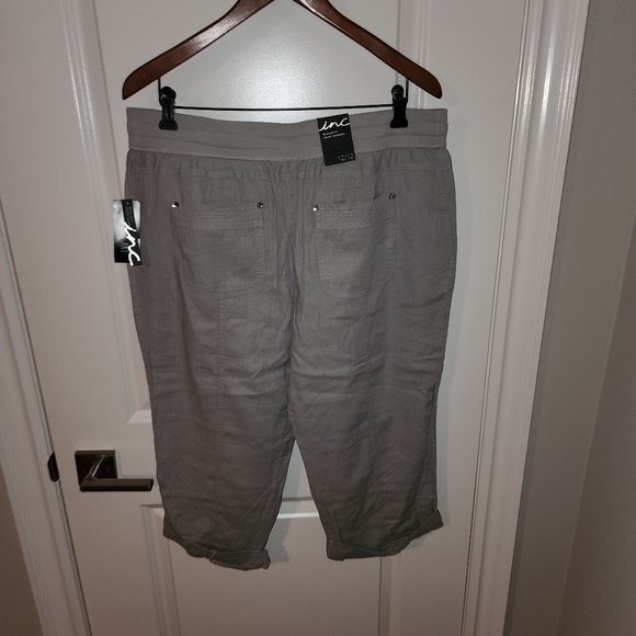 INC Shorts - Picture 2 of 4